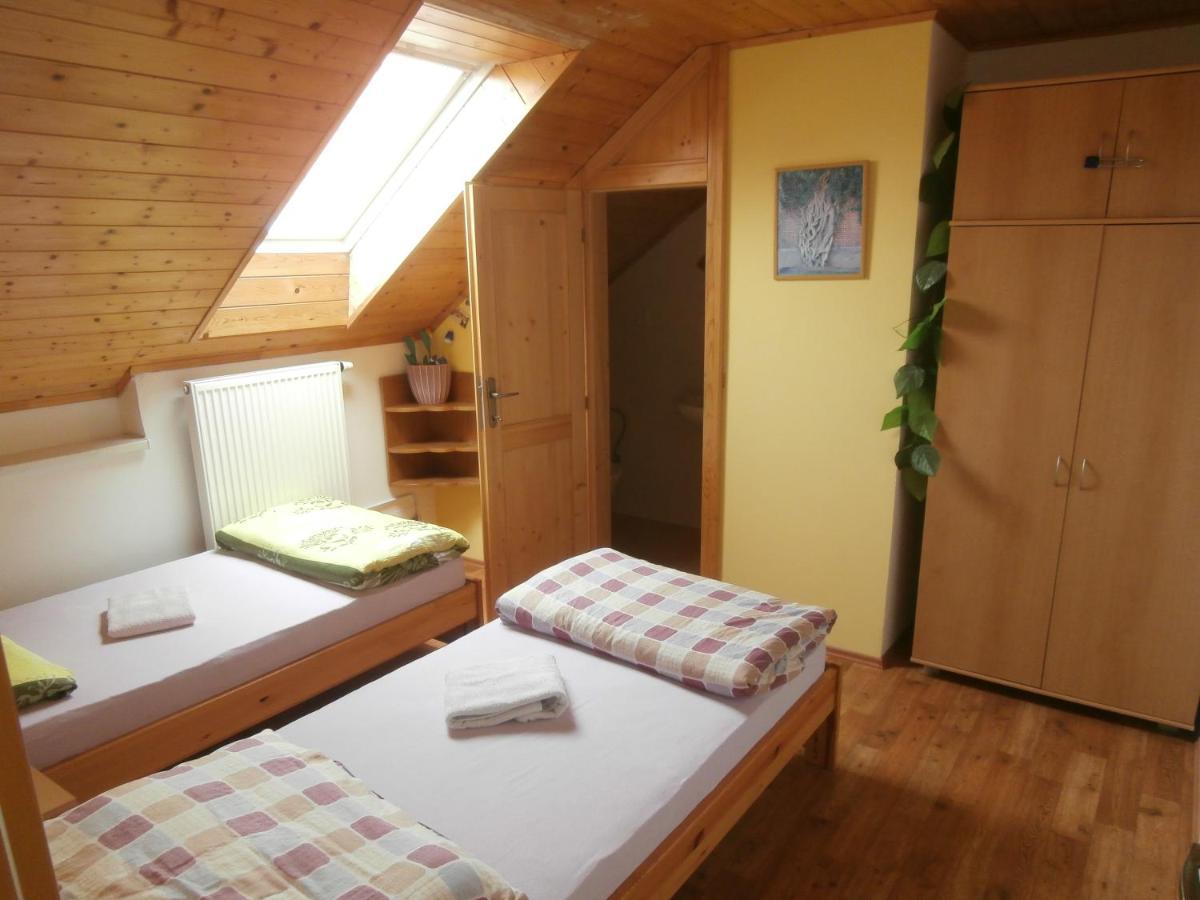 Penzion Svata Trojice Trhove Sviny Exterior photo